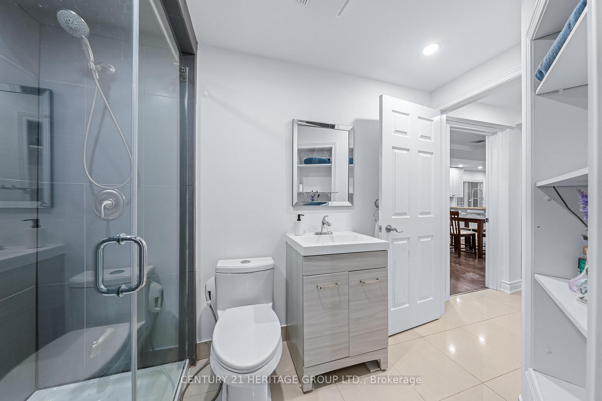 Photo 18 of 229 Willis Drive, Aurora, Aurora Highlands — HOMEH