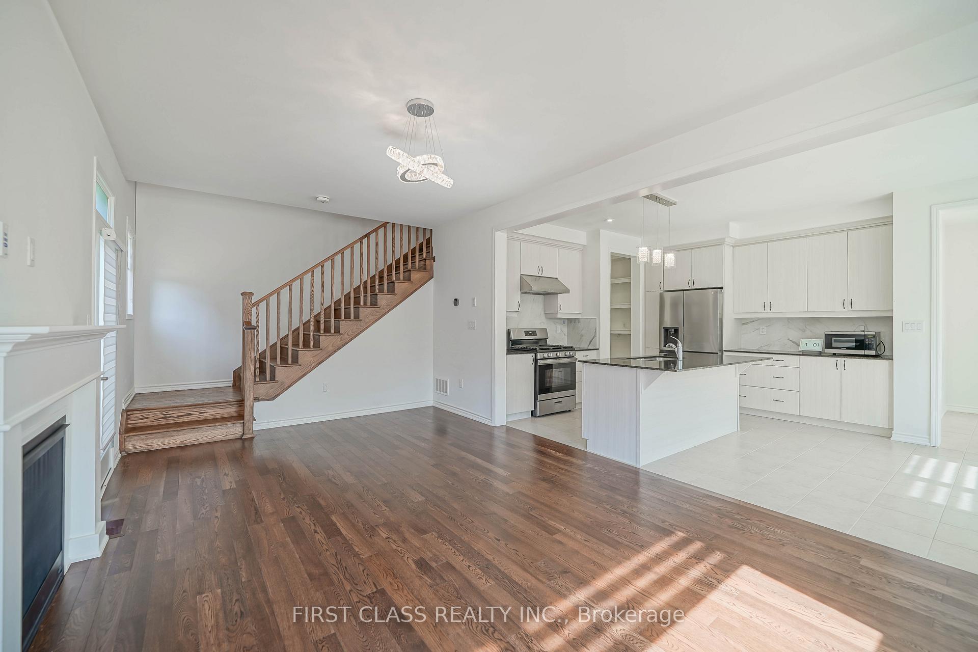 Photo 4 of 1475 mockingbird Square, Pickering, Rural Pickering — HOMEH