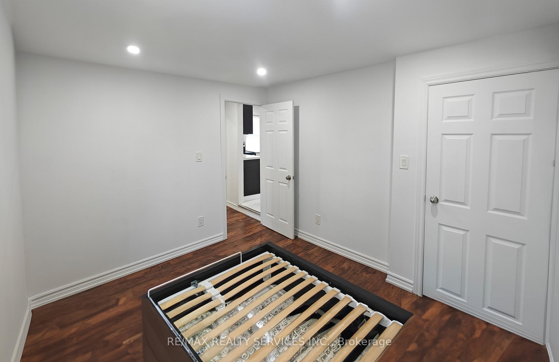 Photo 6 of 764 Caron Avenue, Windsor — HOMEH