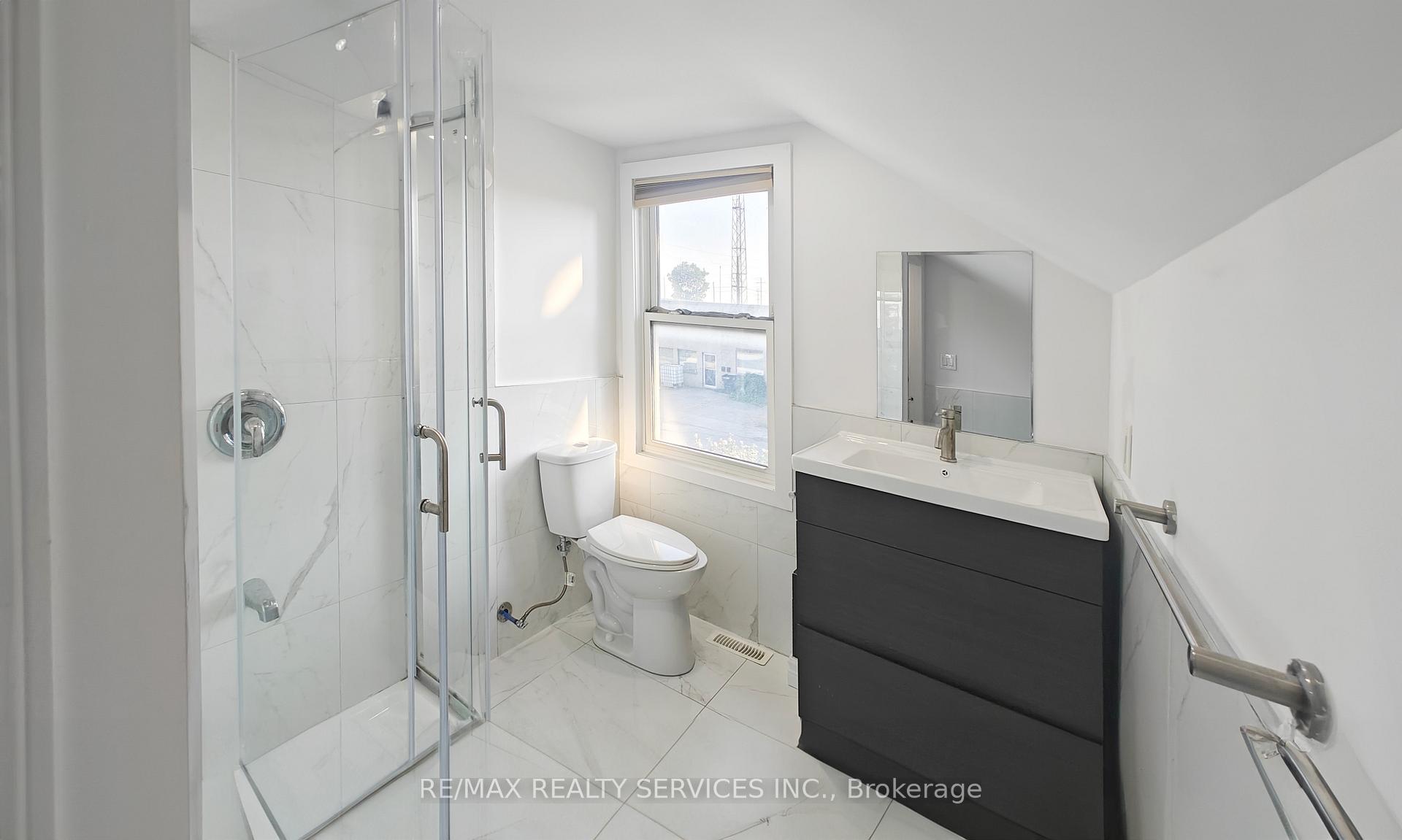 Photo 11 of 764 Caron Avenue, Windsor — HOMEH