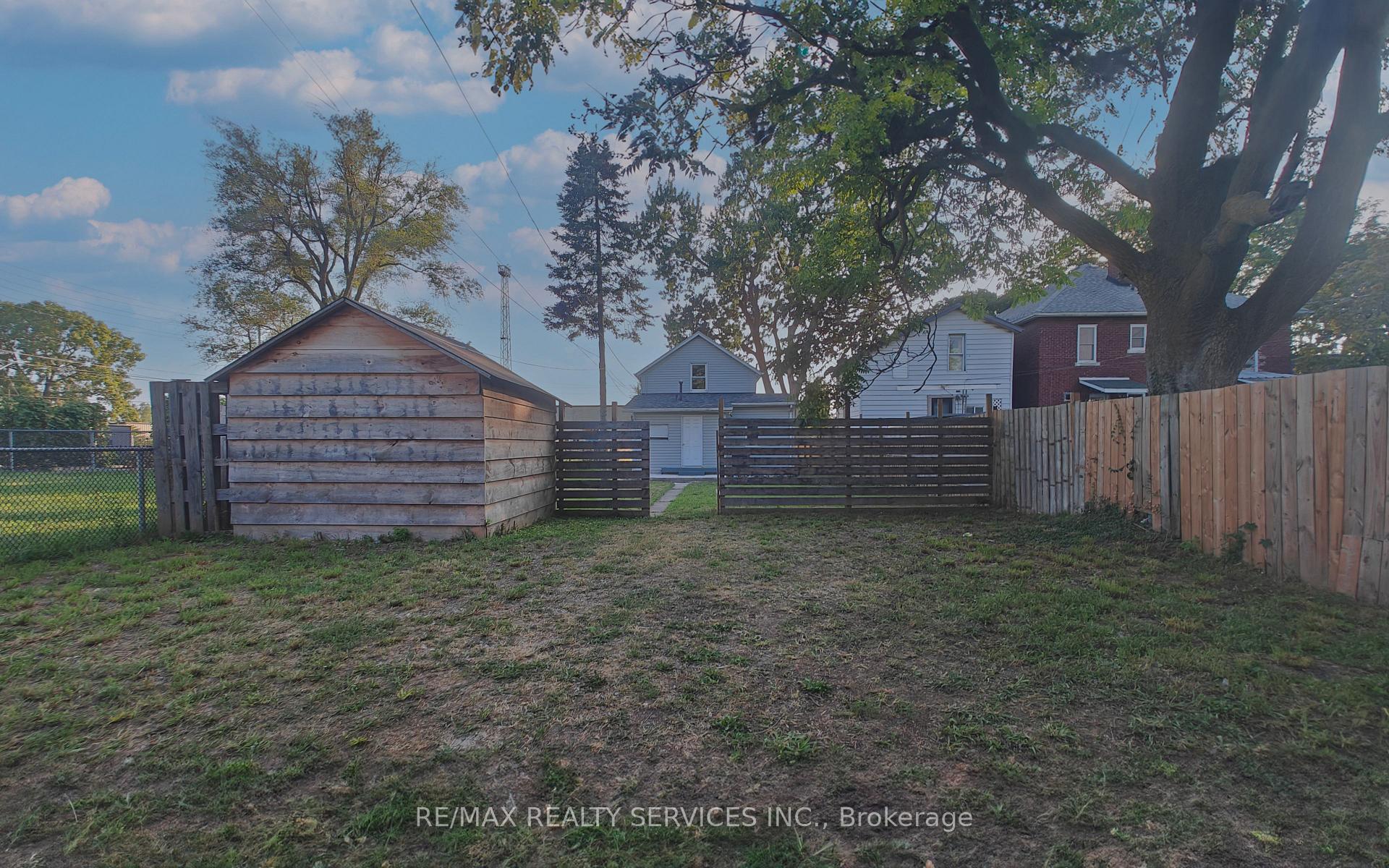 Photo 34 of 764 Caron Avenue, Windsor — HOMEH