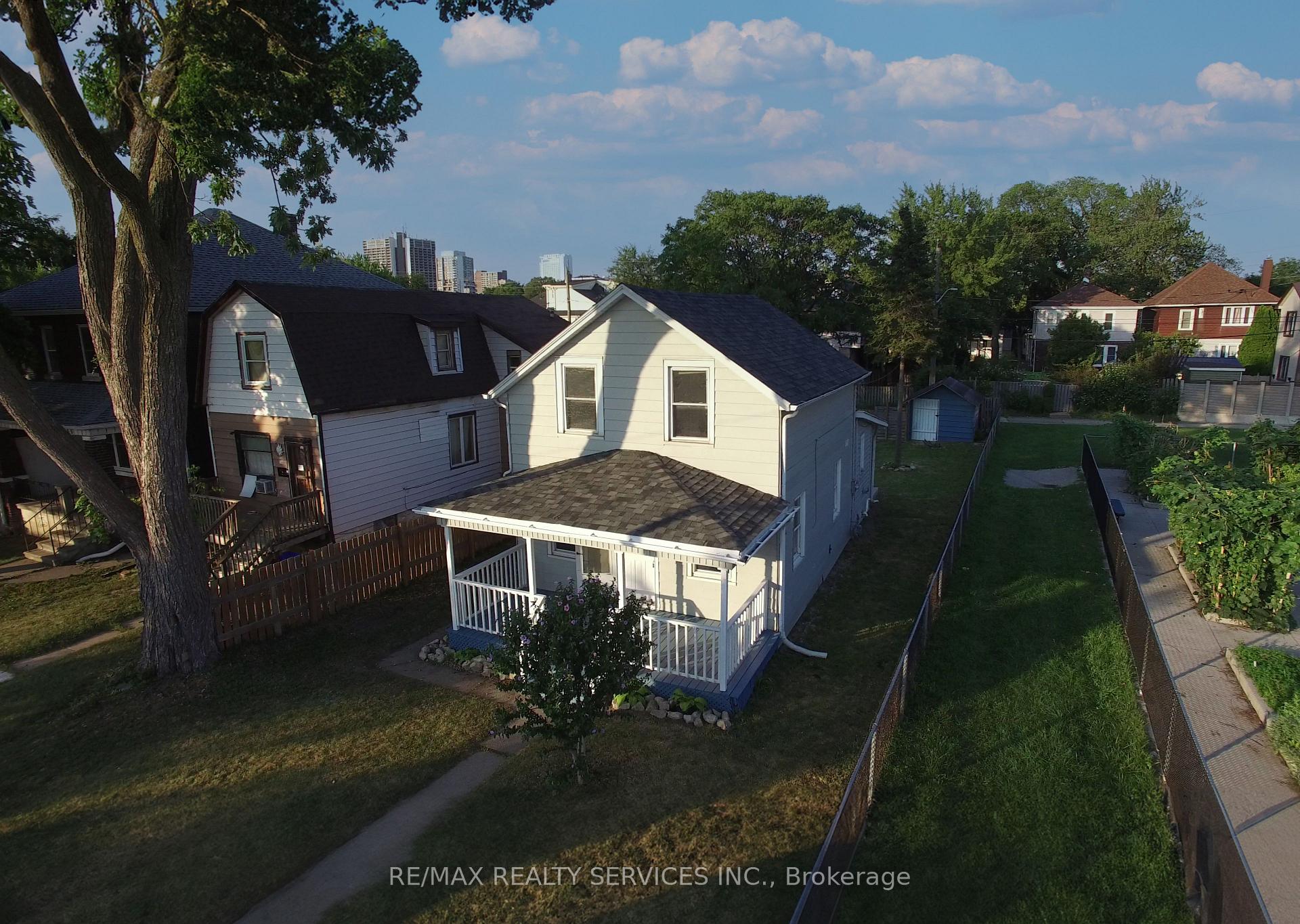 Photo 41 of 764 Caron Avenue, Windsor — HOMEH