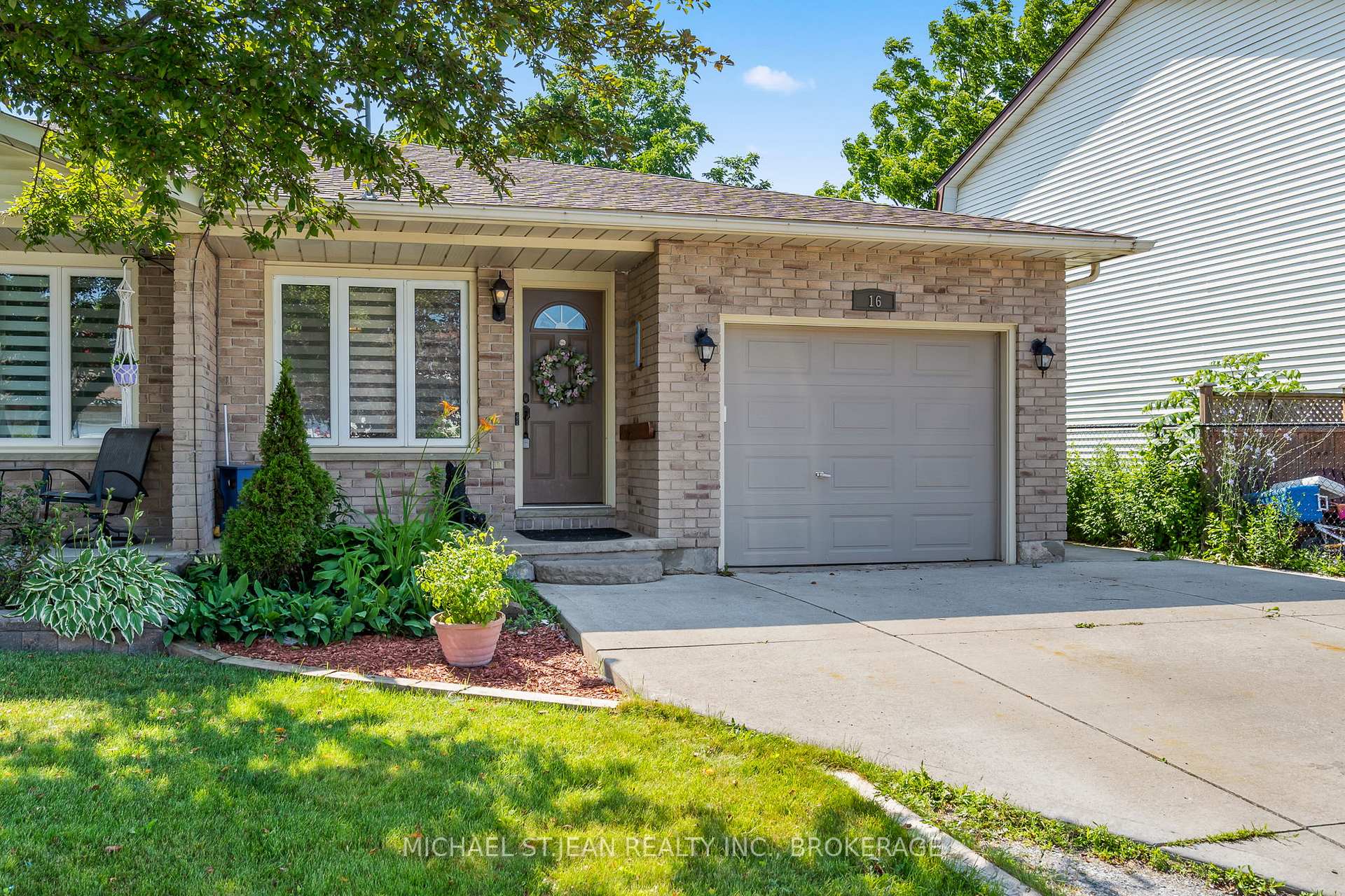 Photo 4 of 16 Apollo Drive, Port Colborne, Main Street — HOMEH