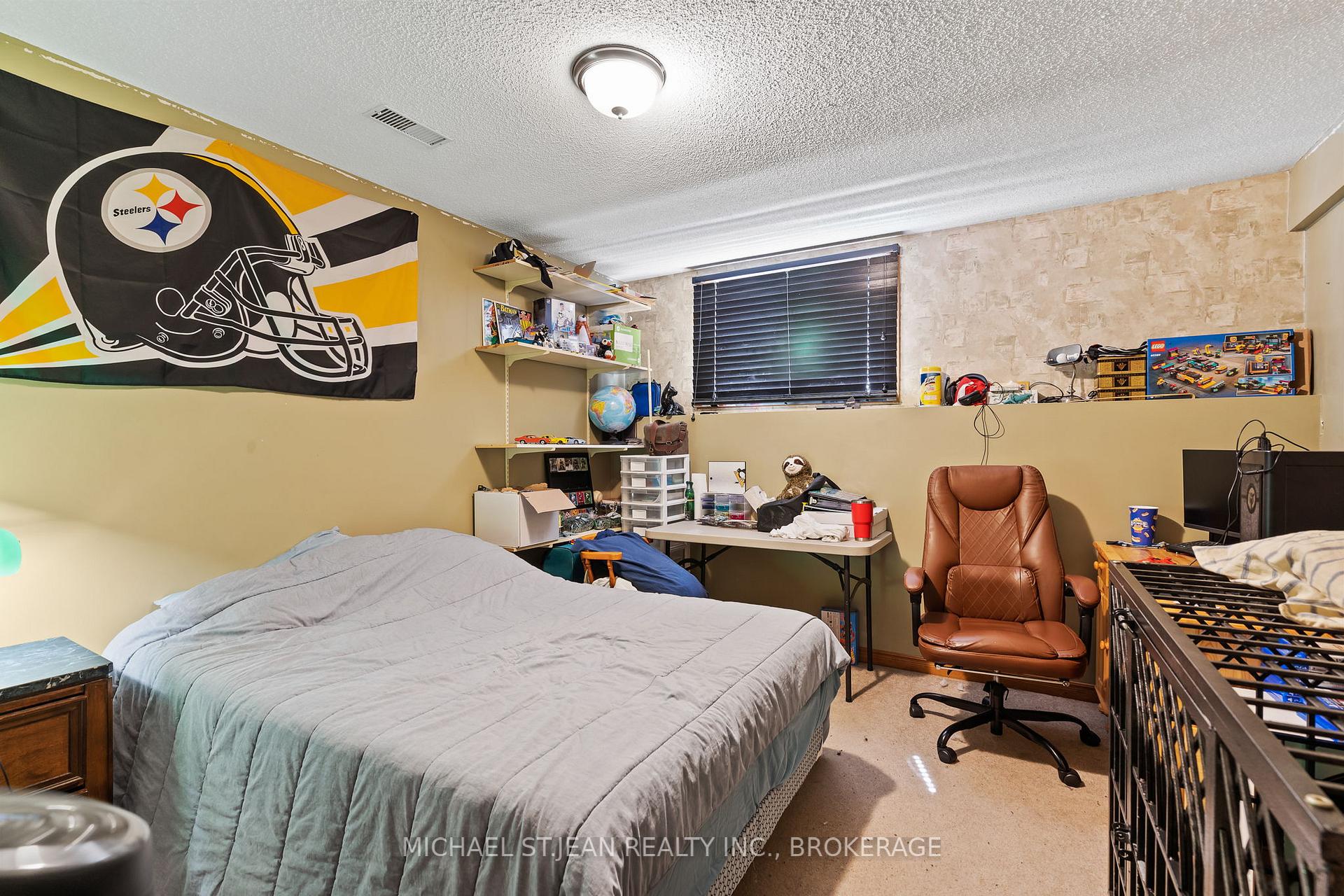 Photo 10 of 16 Apollo Drive, Port Colborne, Main Street — HOMEH