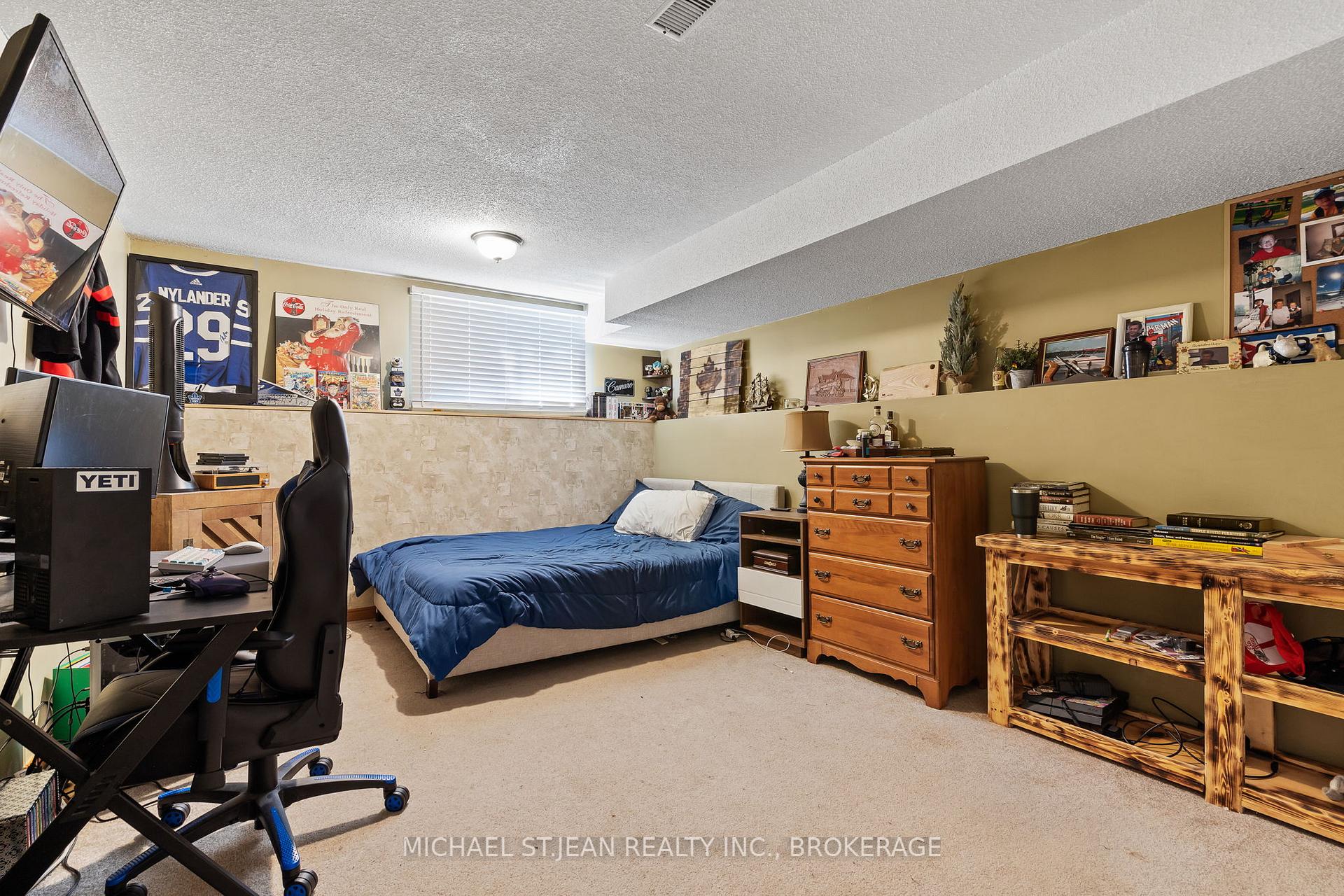 Photo 29 of 16 Apollo Drive, Port Colborne, Main Street — HOMEH
