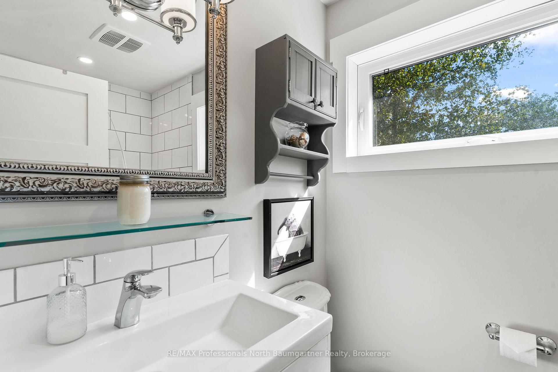 Photo 26 of 1850 Scotch Line Road, Minden Hills, Anson — HOMEH