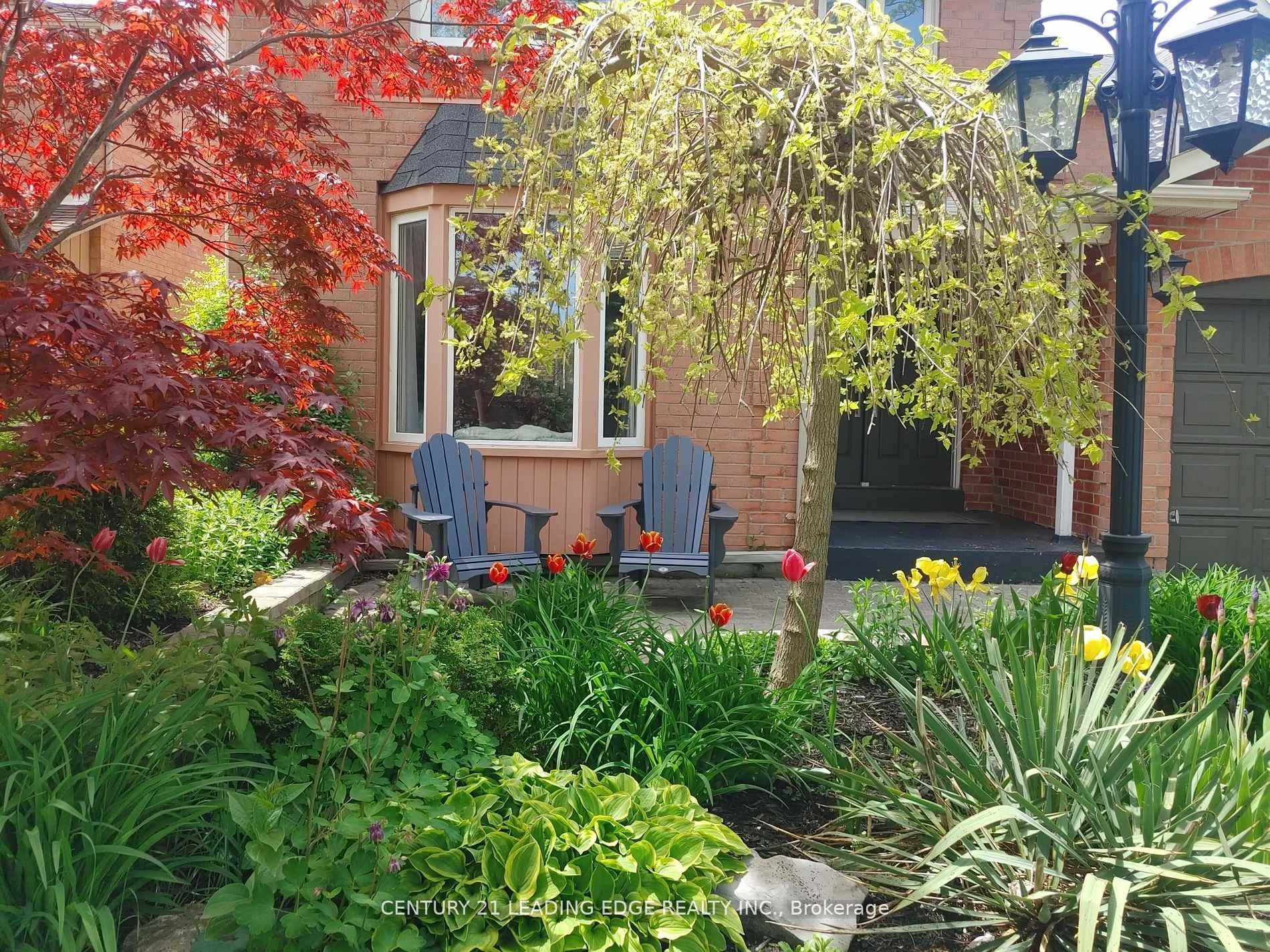 Photo 5 of 724 Barnes Crescent, Oshawa, Northglen — HOMEH