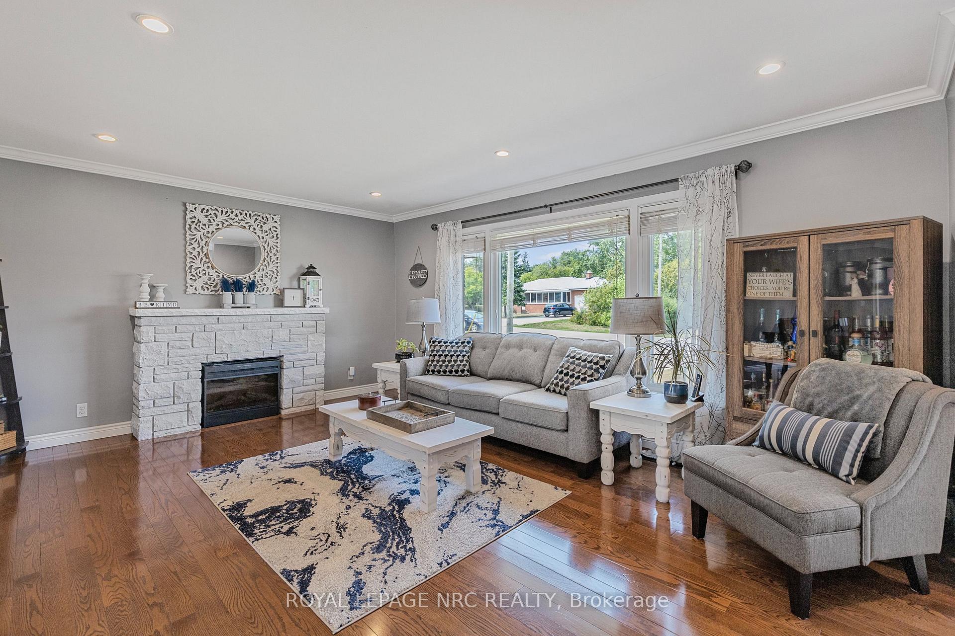 Photo 19 of 4 Cline Road, Grimsby, Grimsby West — HOMEH