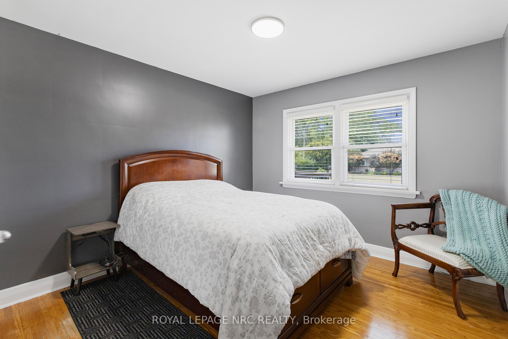 Photo 38 of 4 Cline Road, Grimsby, Grimsby West — HOMEH