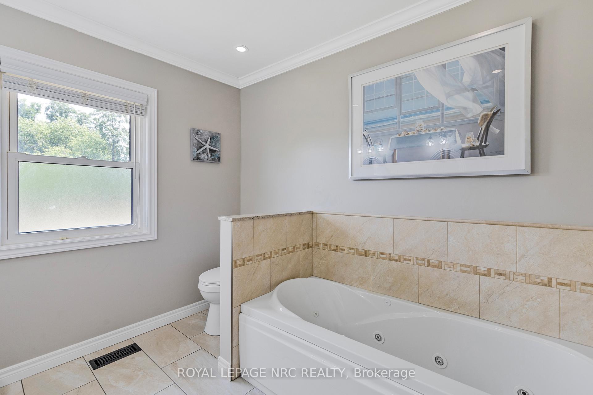Photo 11 of 4 Cline Road, Grimsby, Grimsby West — HOMEH