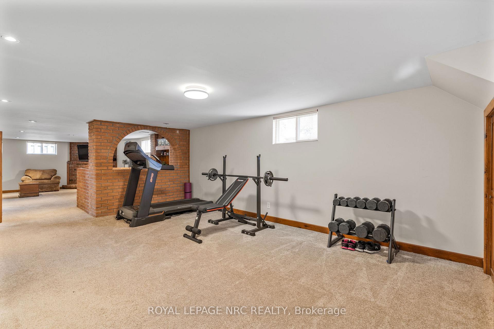 Photo 18 of 4 Cline Road, Grimsby, Grimsby West — HOMEH