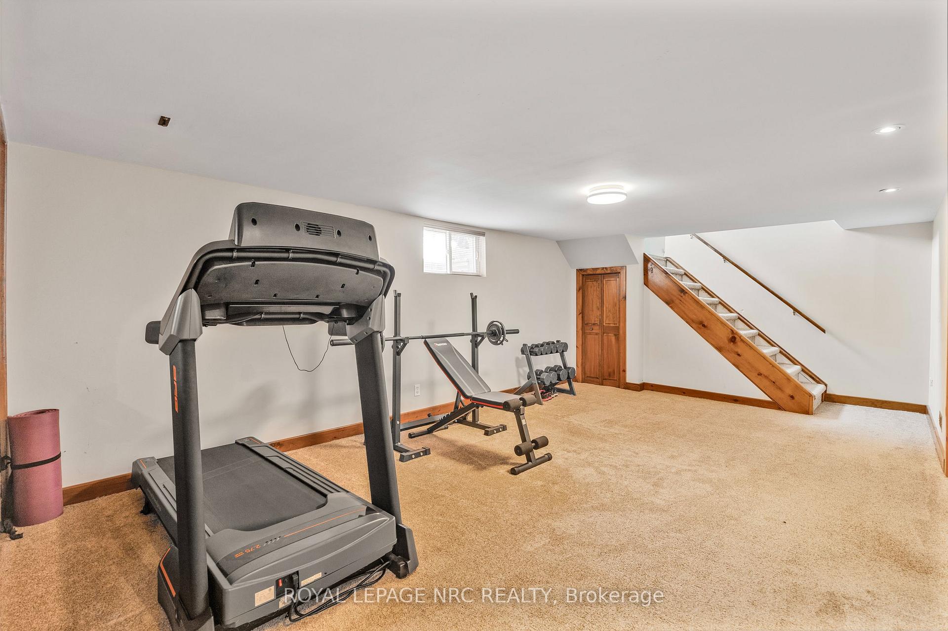 Photo 12 of 4 Cline Road, Grimsby, Grimsby West — HOMEH