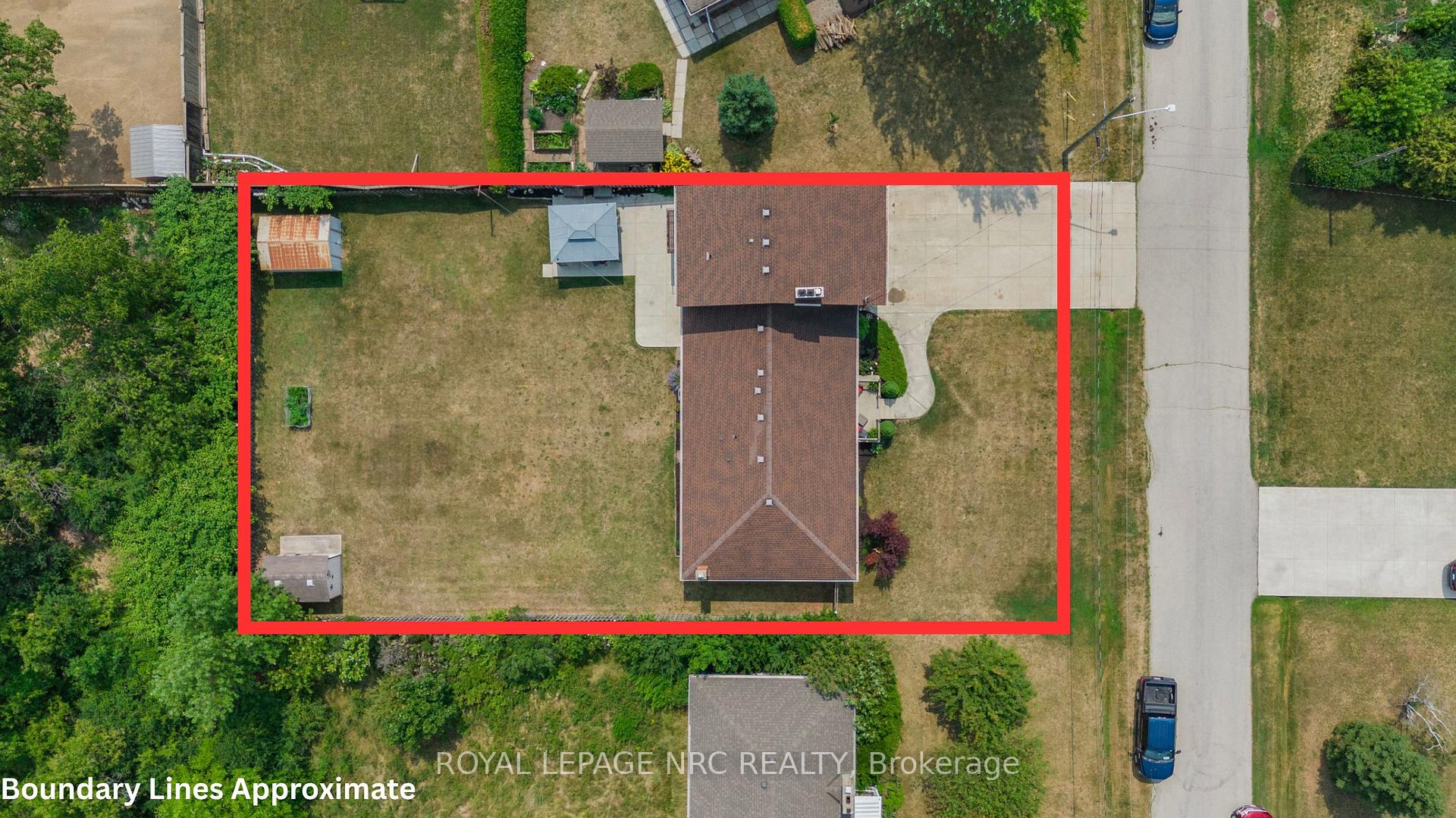 Photo 33 of 4 Cline Road, Grimsby, Grimsby West — HOMEH