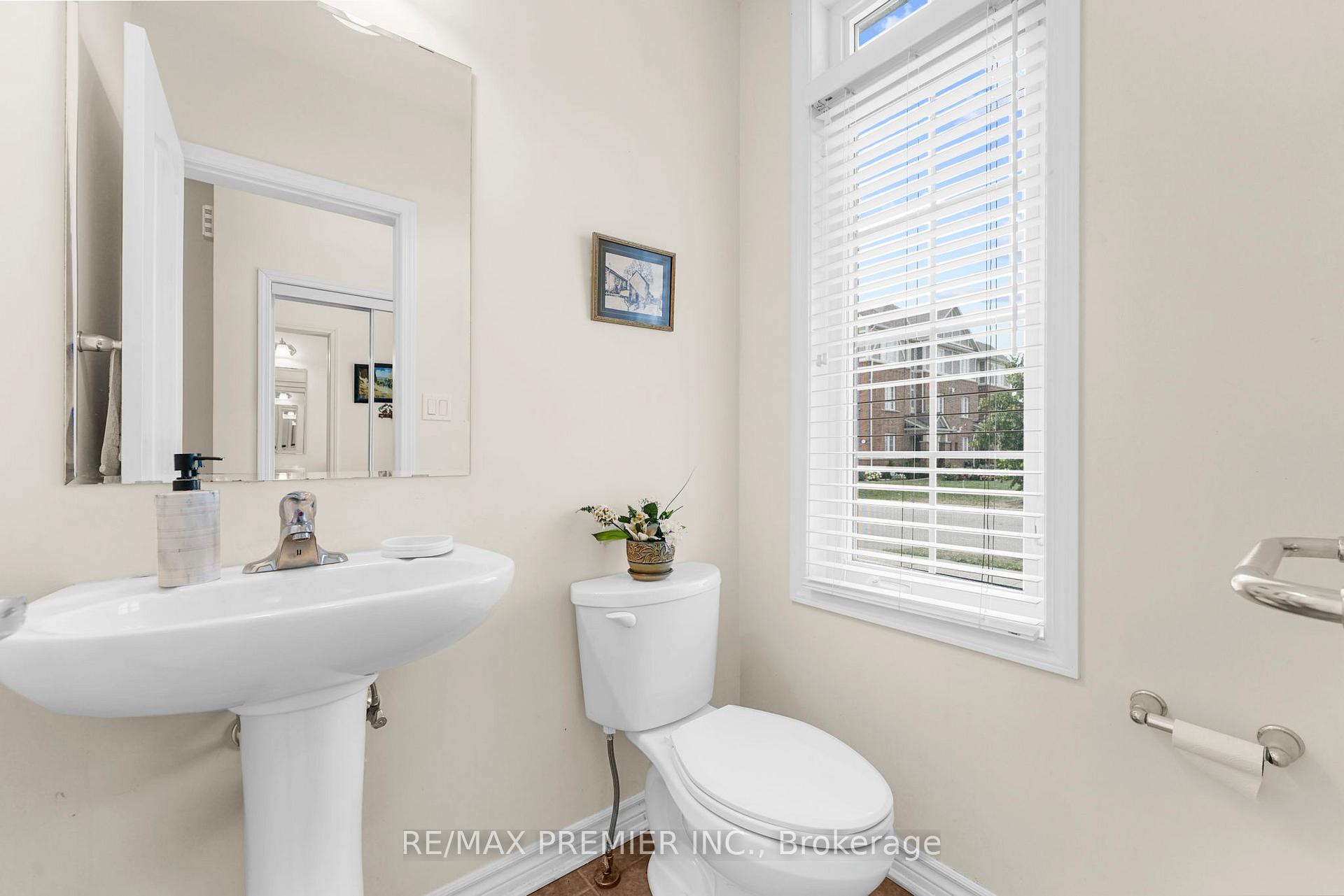 Photo 5 of 1708 Copeland Circle, Milton, Clarke — HOMEH