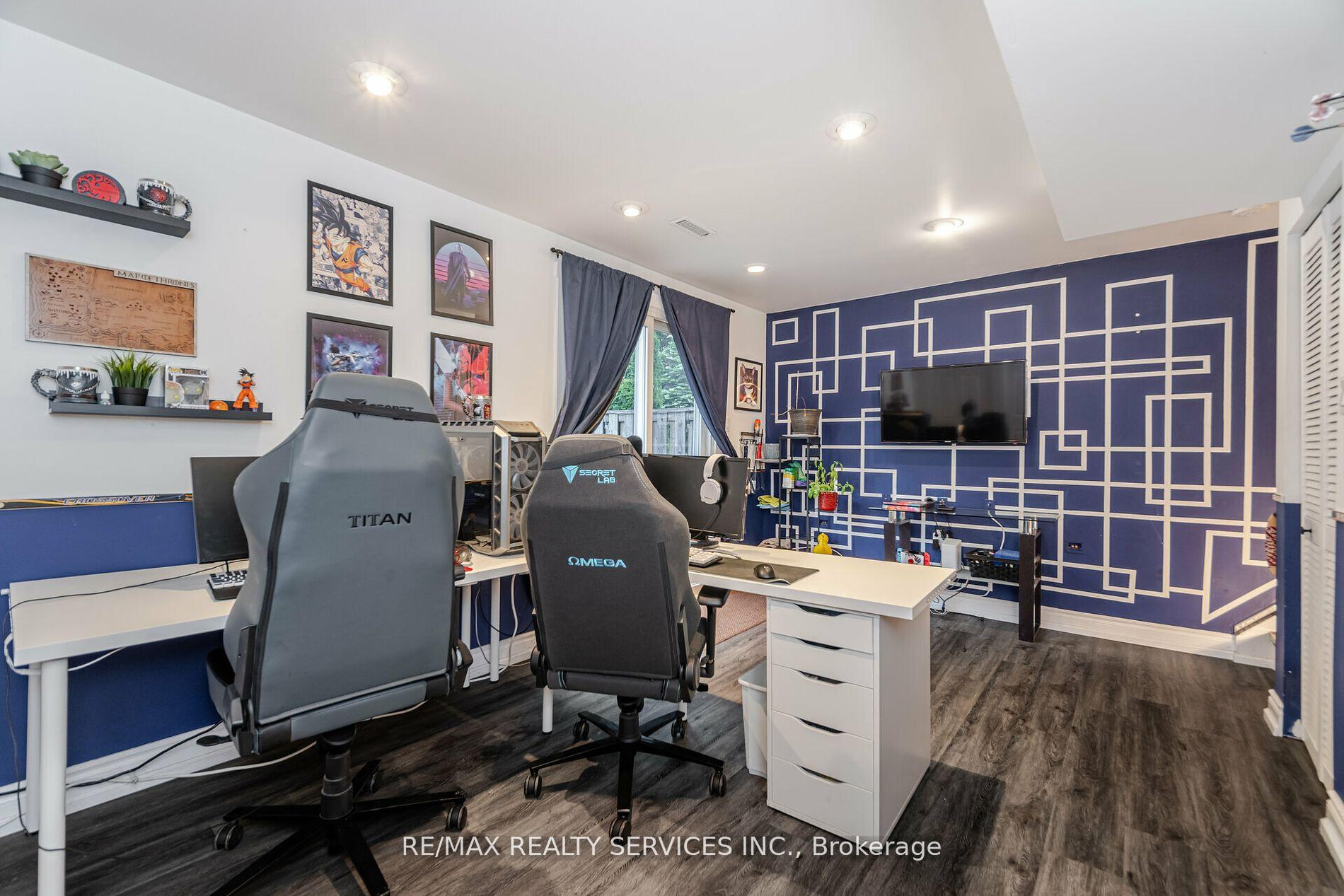 Photo 29 of 11 Courtleigh Square, Brampton, Heart Lake East — HOMEH