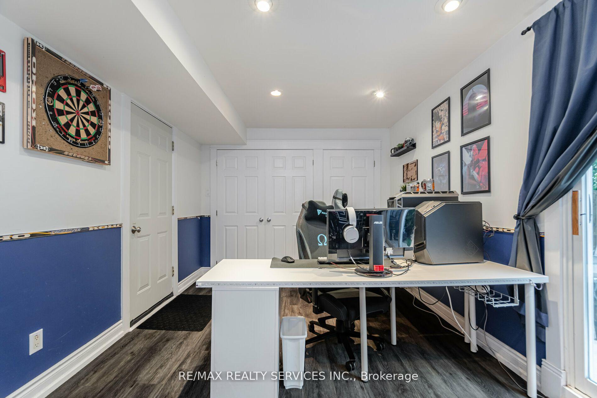 Photo 31 of 11 Courtleigh Square, Brampton, Heart Lake East — HOMEH