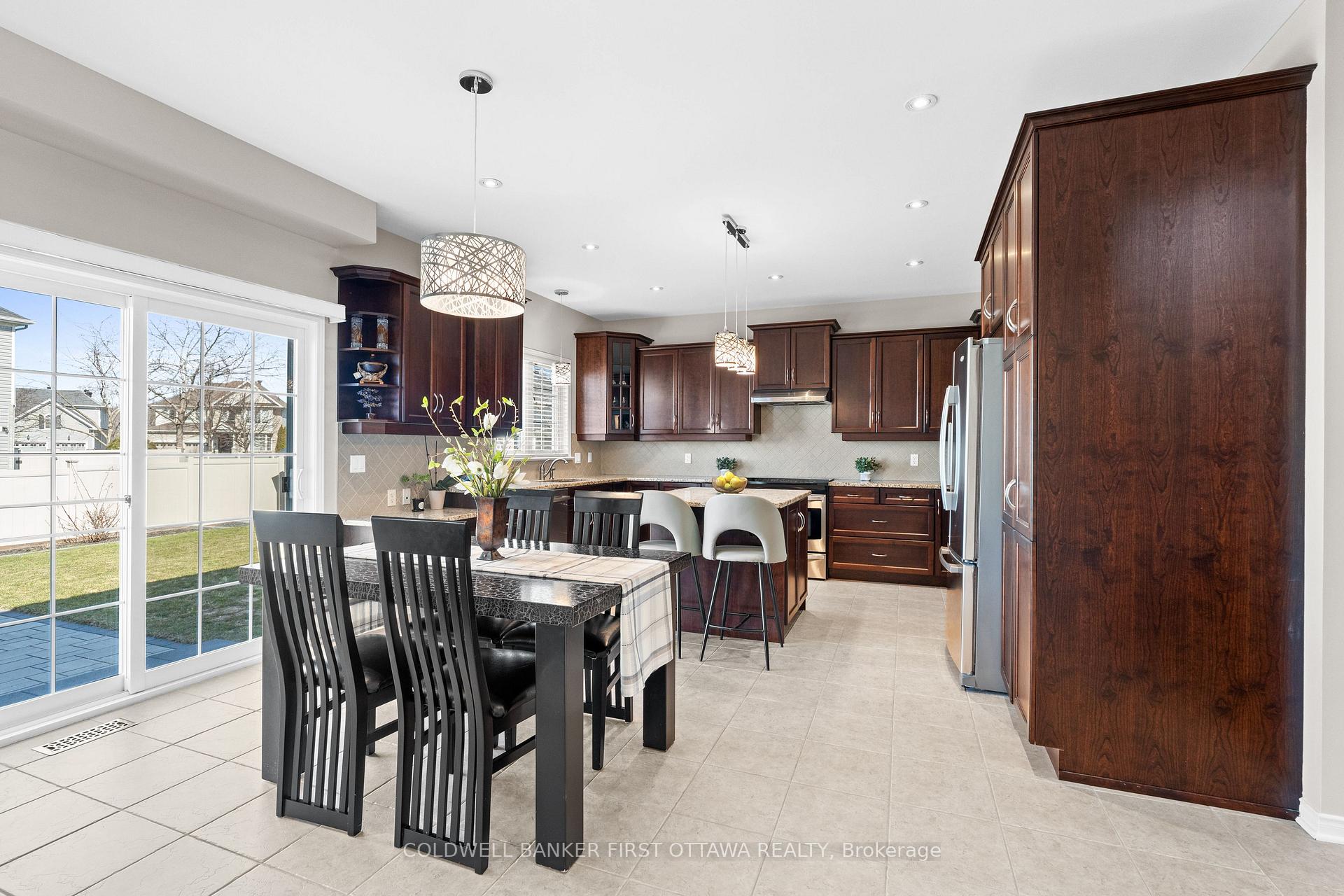 Photo 9 of 831 Dalkena Place, Ottawa, Barrhaven - Stonebridge — HOMEH