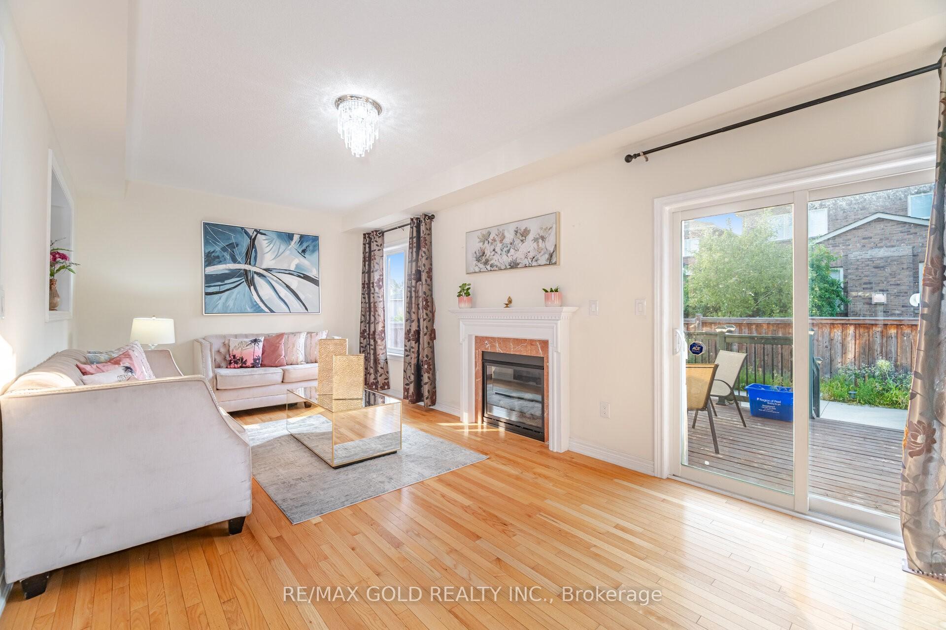 Photo 3 of 8 Washburn Road, Brampton, Bram East — HOMEH