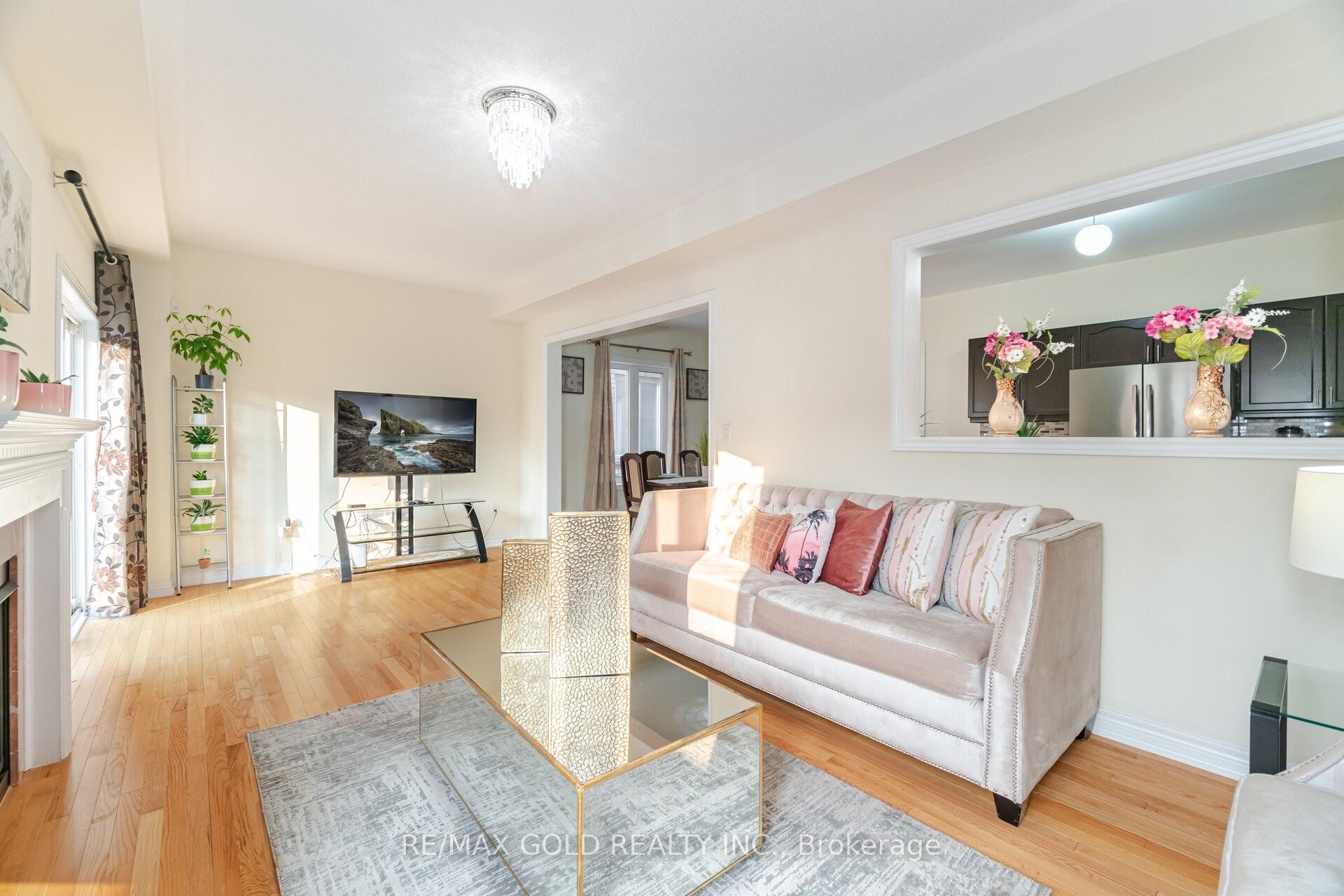 Photo 25 of 8 Washburn Road, Brampton, Bram East — HOMEH