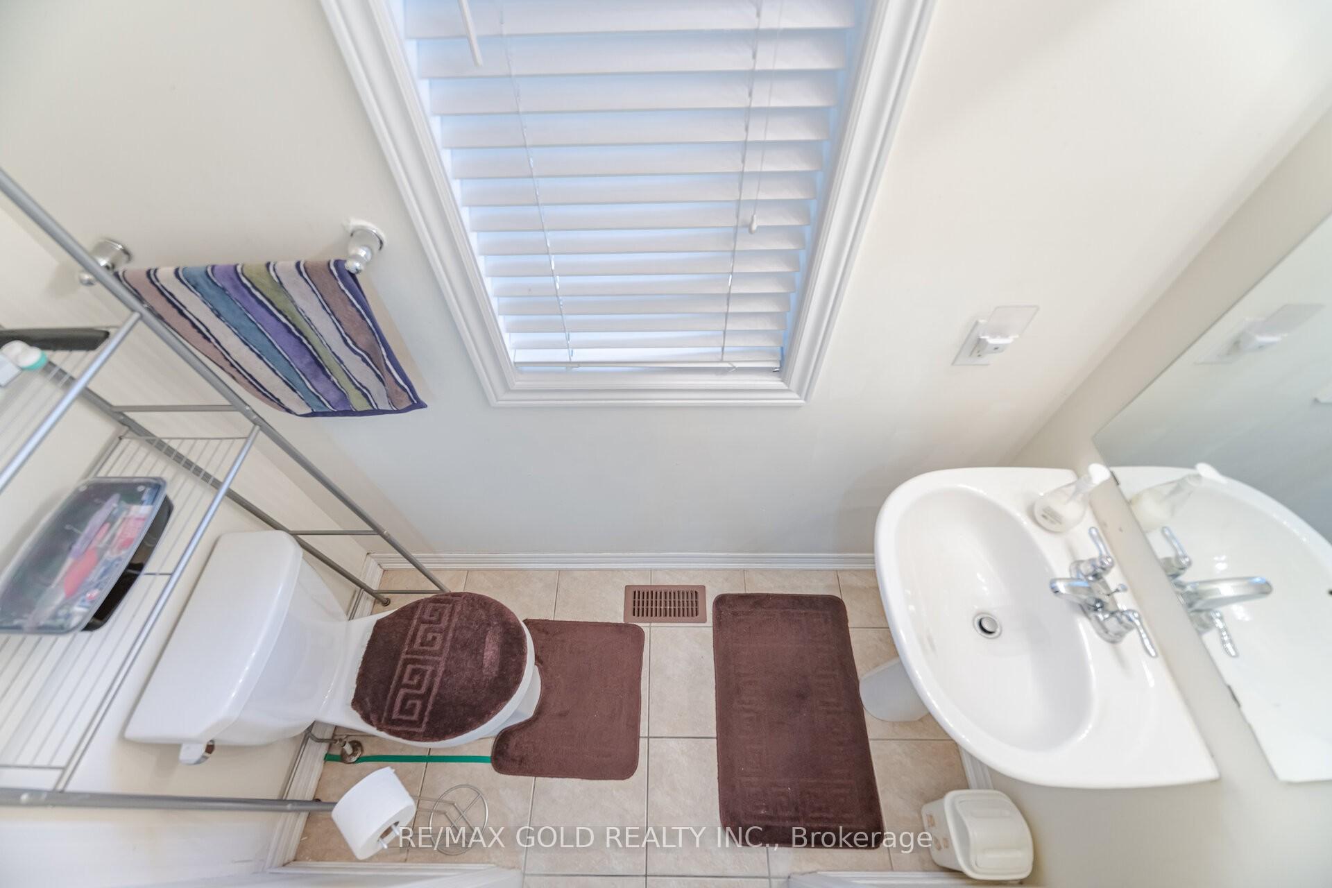 Photo 5 of 8 Washburn Road, Brampton, Bram East — HOMEH