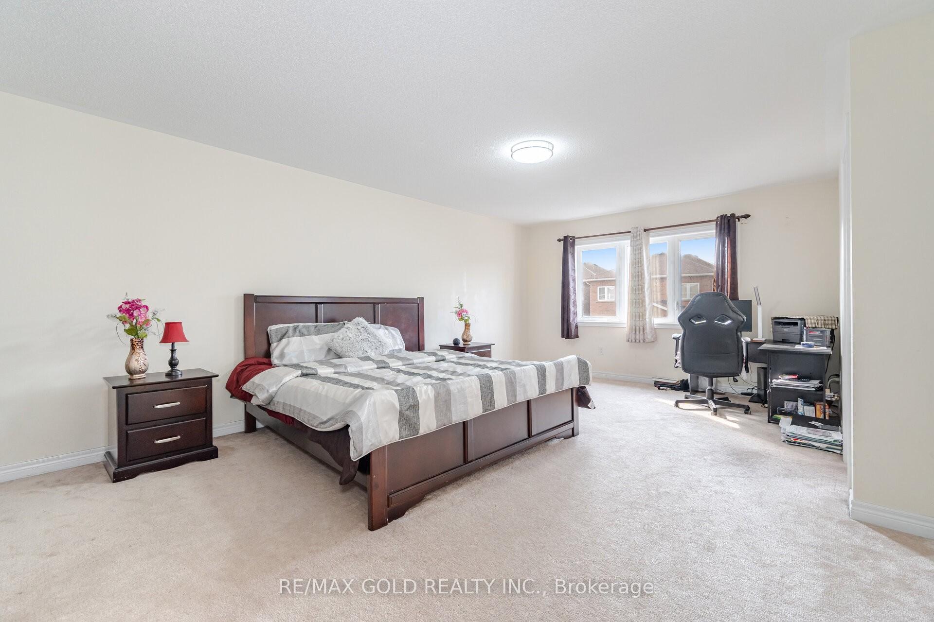 Photo 17 of 8 Washburn Road, Brampton, Bram East — HOMEH