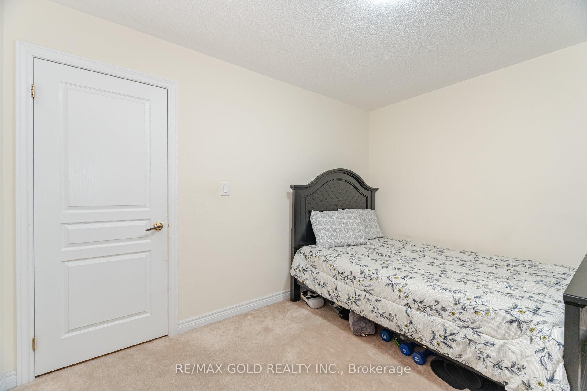 Photo 24 of 8 Washburn Road, Brampton, Bram East — HOMEH