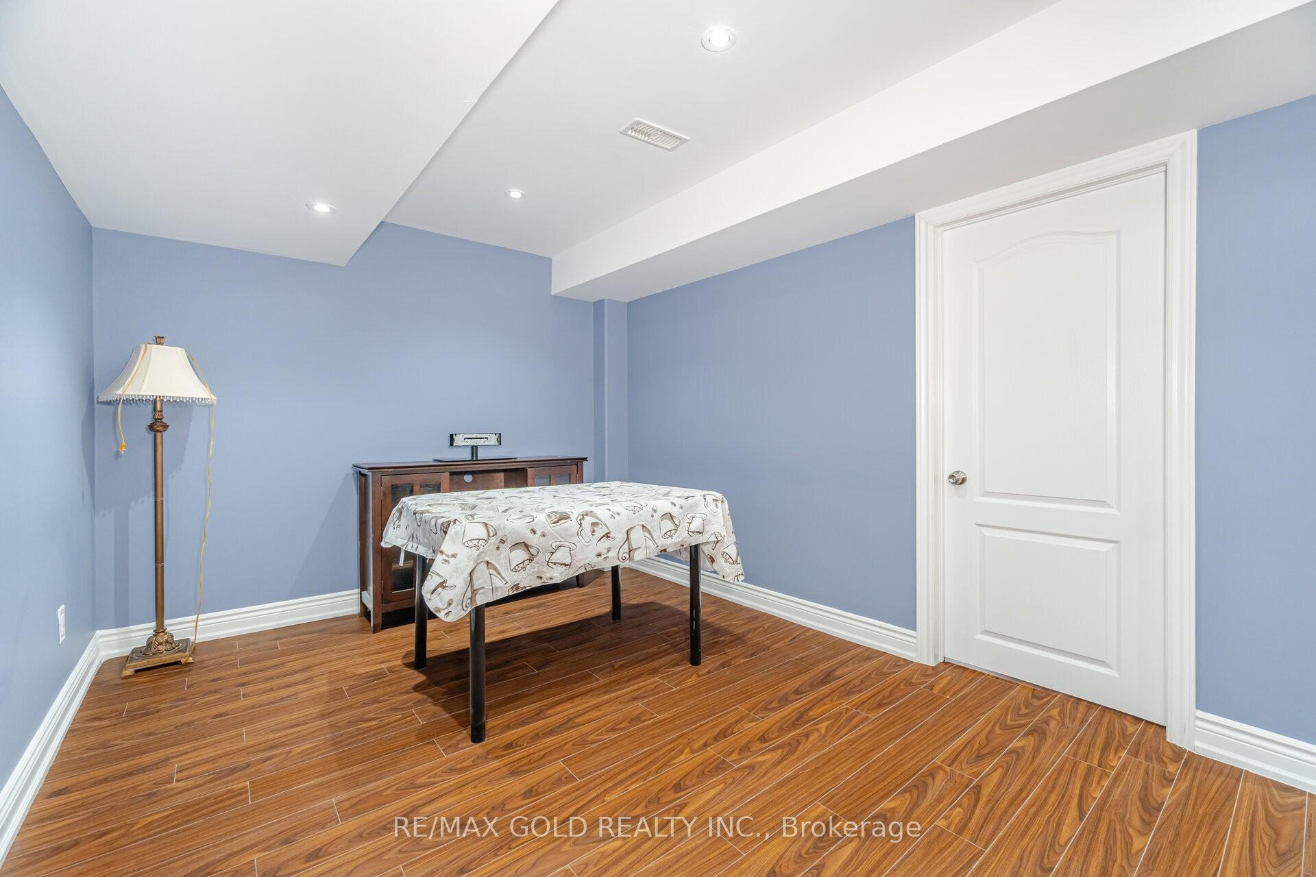 Photo 18 of 8 Washburn Road, Brampton, Bram East — HOMEH