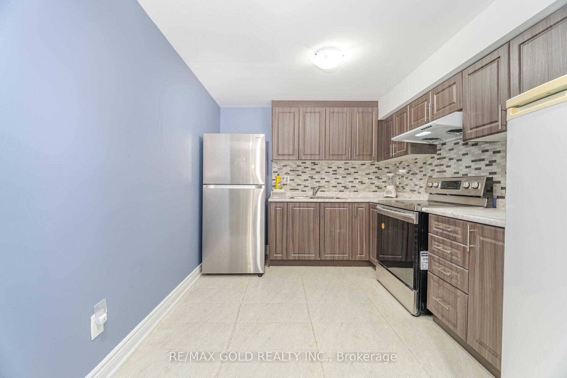 Photo 21 of 8 Washburn Road, Brampton, Bram East — HOMEH