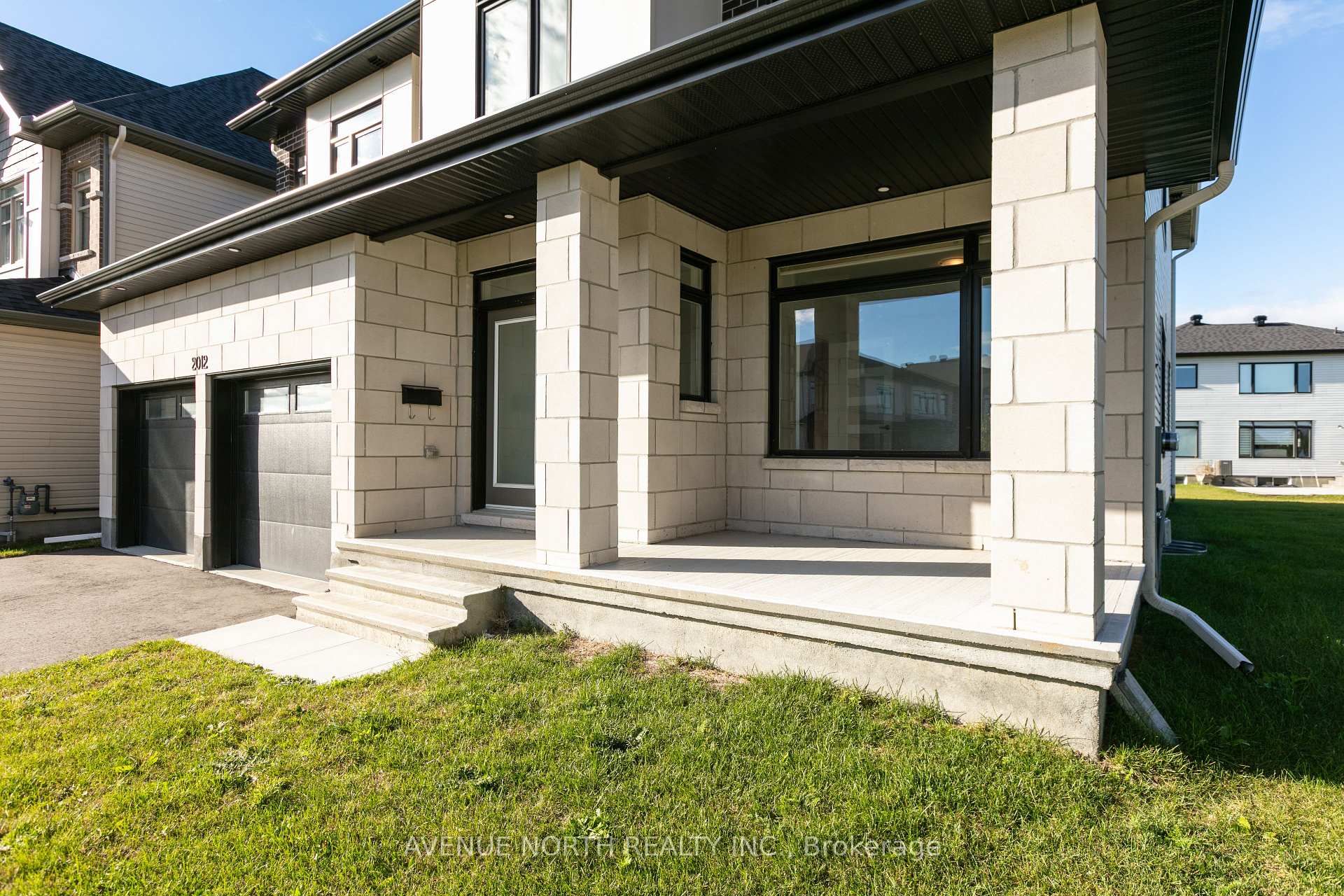 Photo 3 of 2012 Acoustic Way, Ottawa, Riverside South/Gloucester Glen — HOMEH