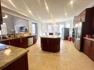 Photo 5 of 35 Glenbrook Drive, Markham, Berczy — HOMEH