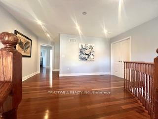 Photo 12 of 35 Glenbrook Drive, Markham, Berczy — HOMEH