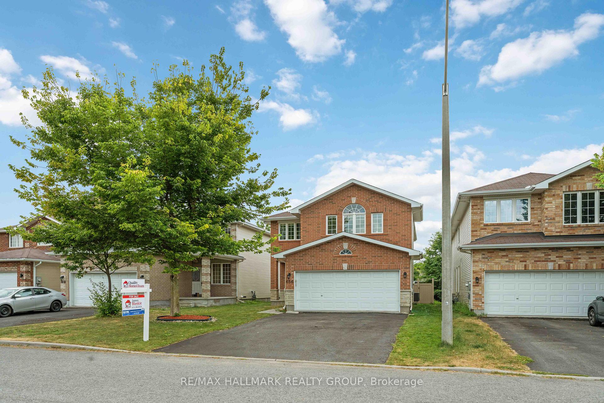 Photo 24 of 656 Everlasting Crescent, Ottawa, Springridge/East Village — HOMEH