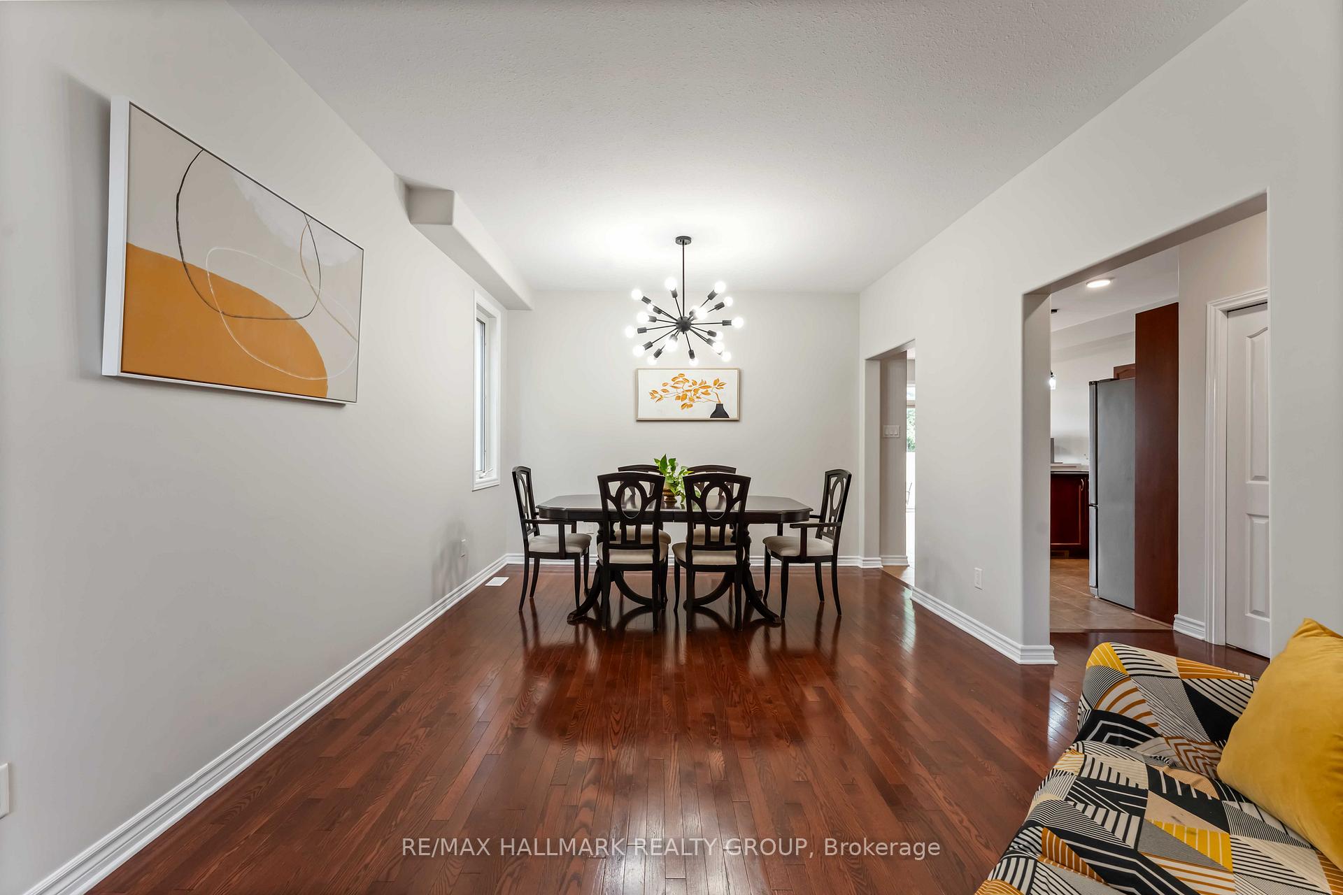 Photo 9 of 656 Everlasting Crescent, Ottawa, Springridge/East Village — HOMEH