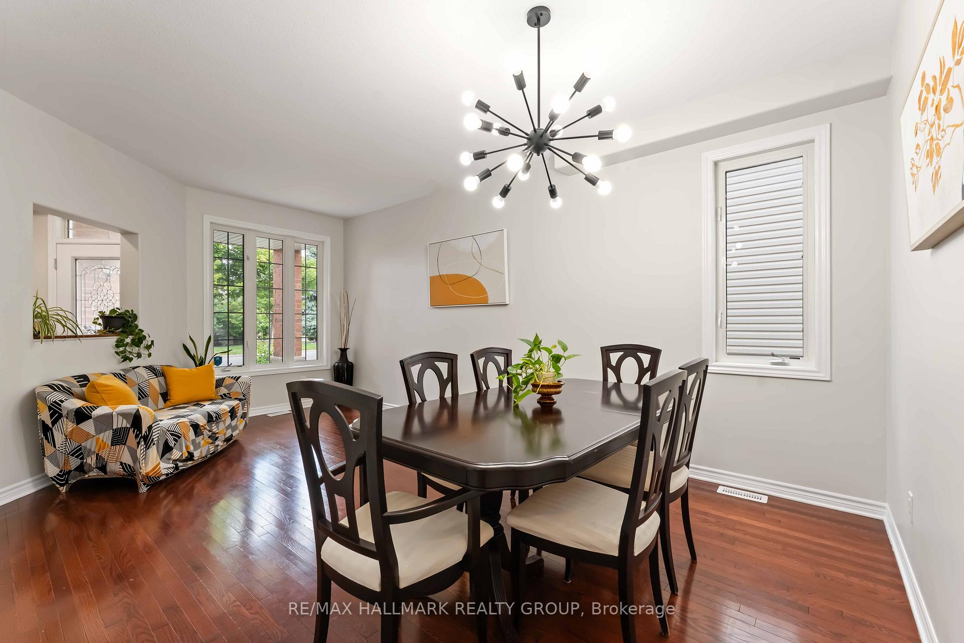 Photo 7 of 656 Everlasting Crescent, Ottawa, Springridge/East Village — HOMEH