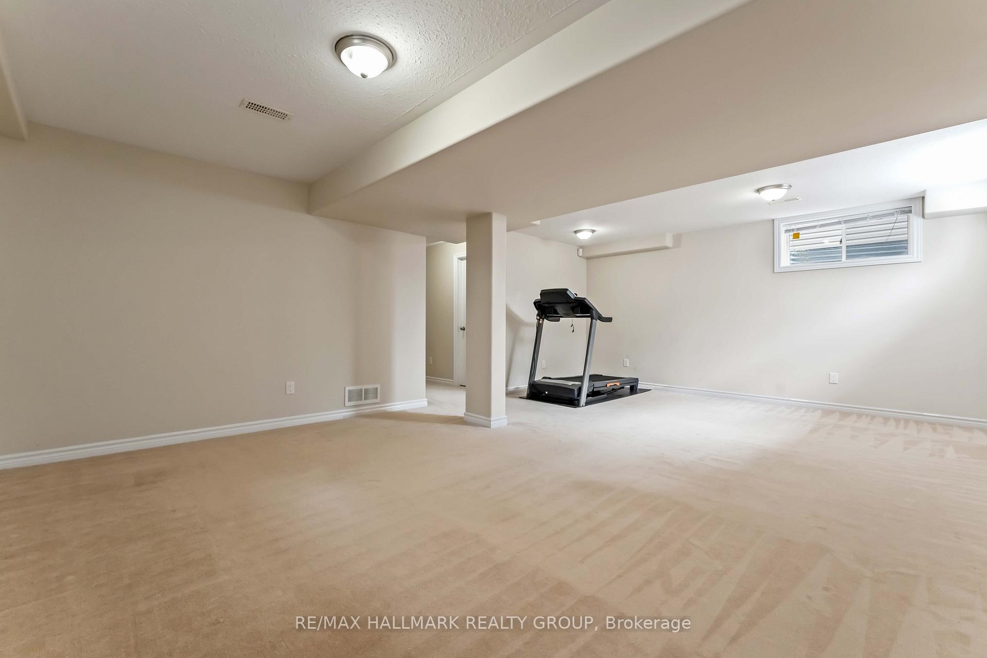 Photo 15 of 656 Everlasting Crescent, Ottawa, Springridge/East Village — HOMEH