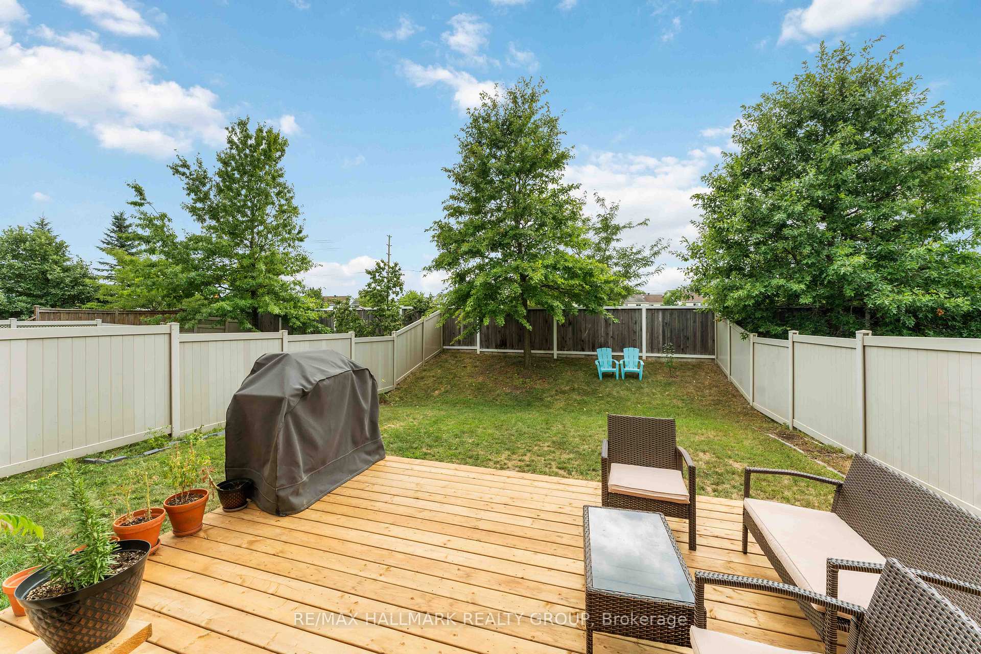 Photo 16 of 656 Everlasting Crescent, Ottawa, Springridge/East Village — HOMEH