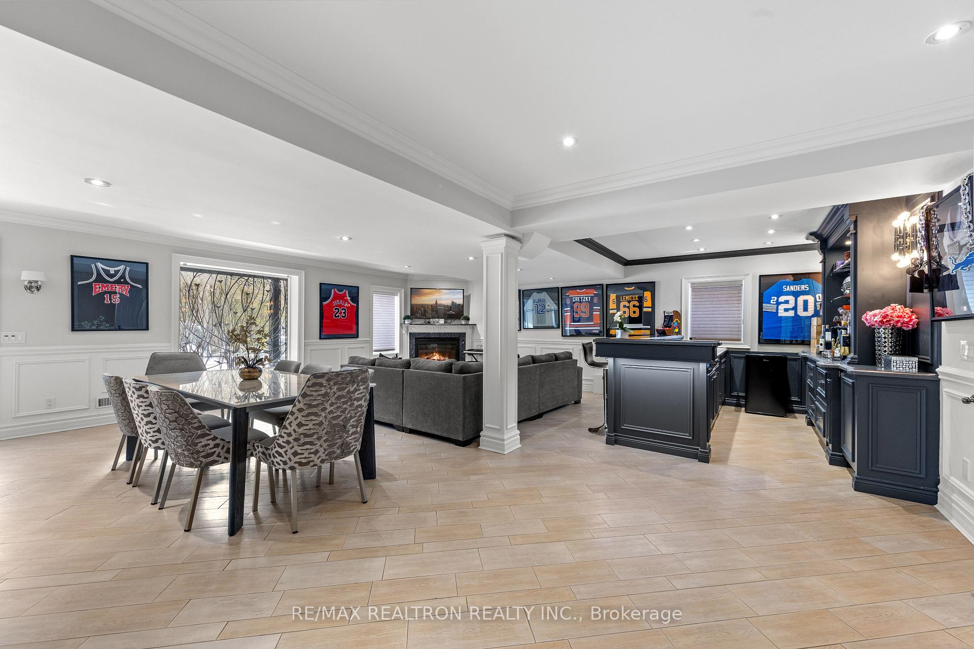 Photo 33 of 129 Thornridge Drive, Vaughan, Crestwood-Springfarm-Yorkhill — HOMEH