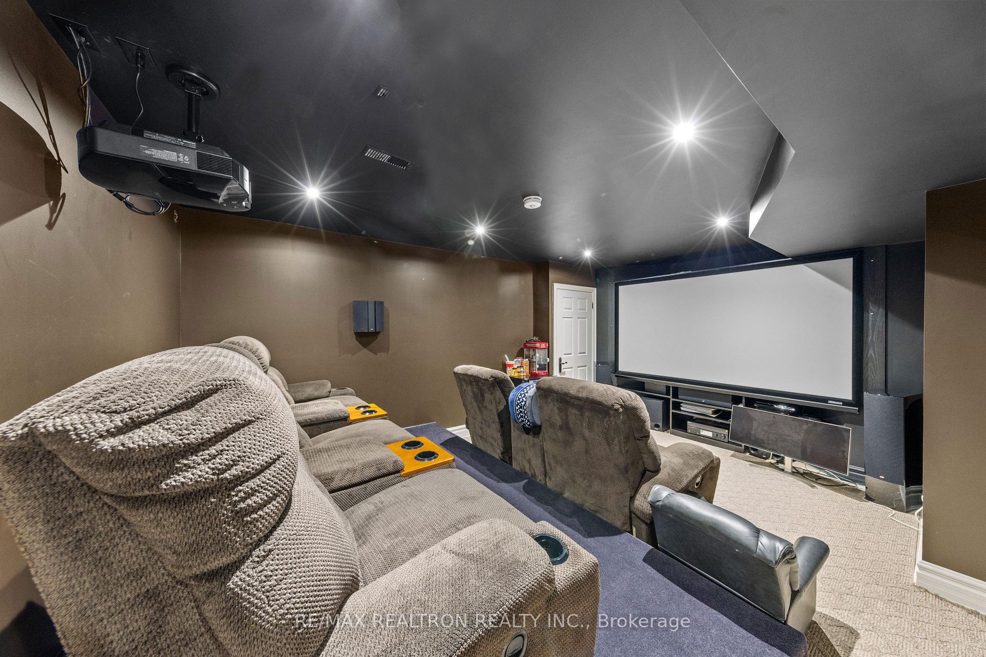 Photo 24 of 129 Thornridge Drive, Vaughan, Crestwood-Springfarm-Yorkhill — HOMEH
