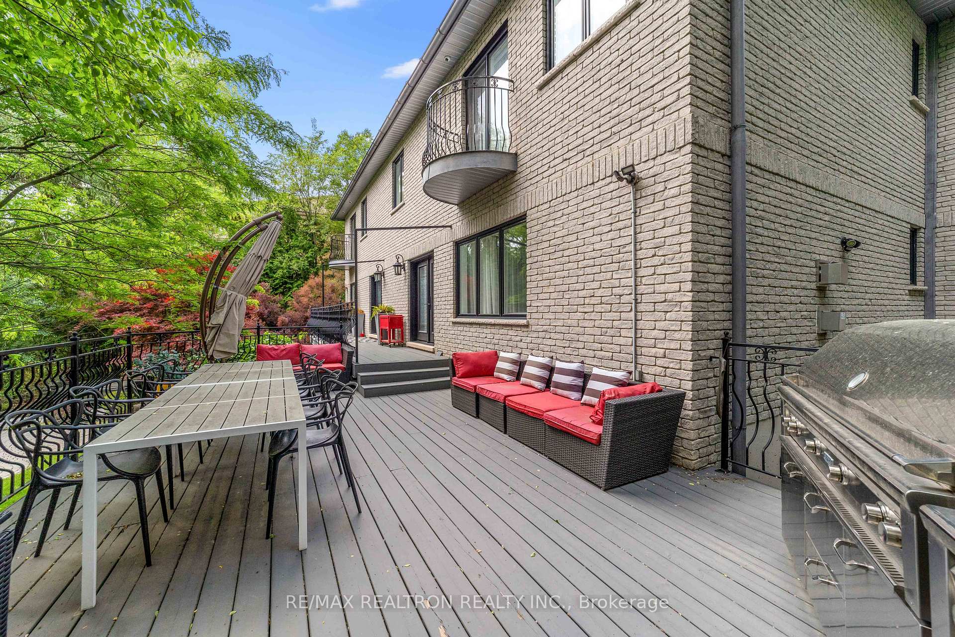 Photo 42 of 129 Thornridge Drive, Vaughan, Crestwood-Springfarm-Yorkhill — HOMEH