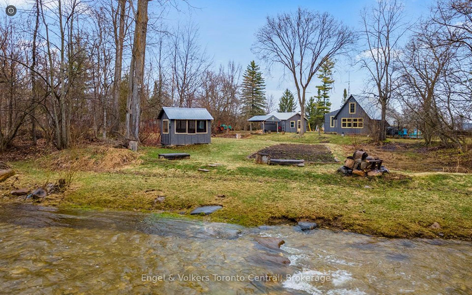 Photo 3 of 7237 Nottawasaga 6/7 Side Road, Clearview, Rural Clearview — HOMEH