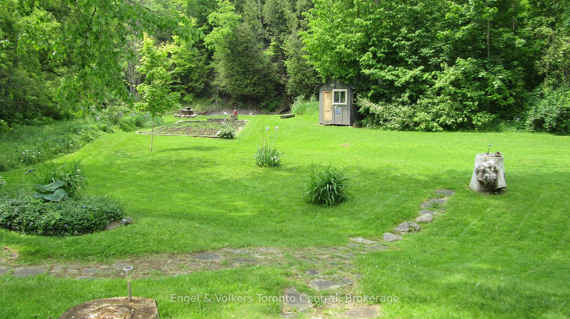 Photo 24 of 7237 Nottawasaga 6/7 Side Road, Clearview, Rural Clearview — HOMEH