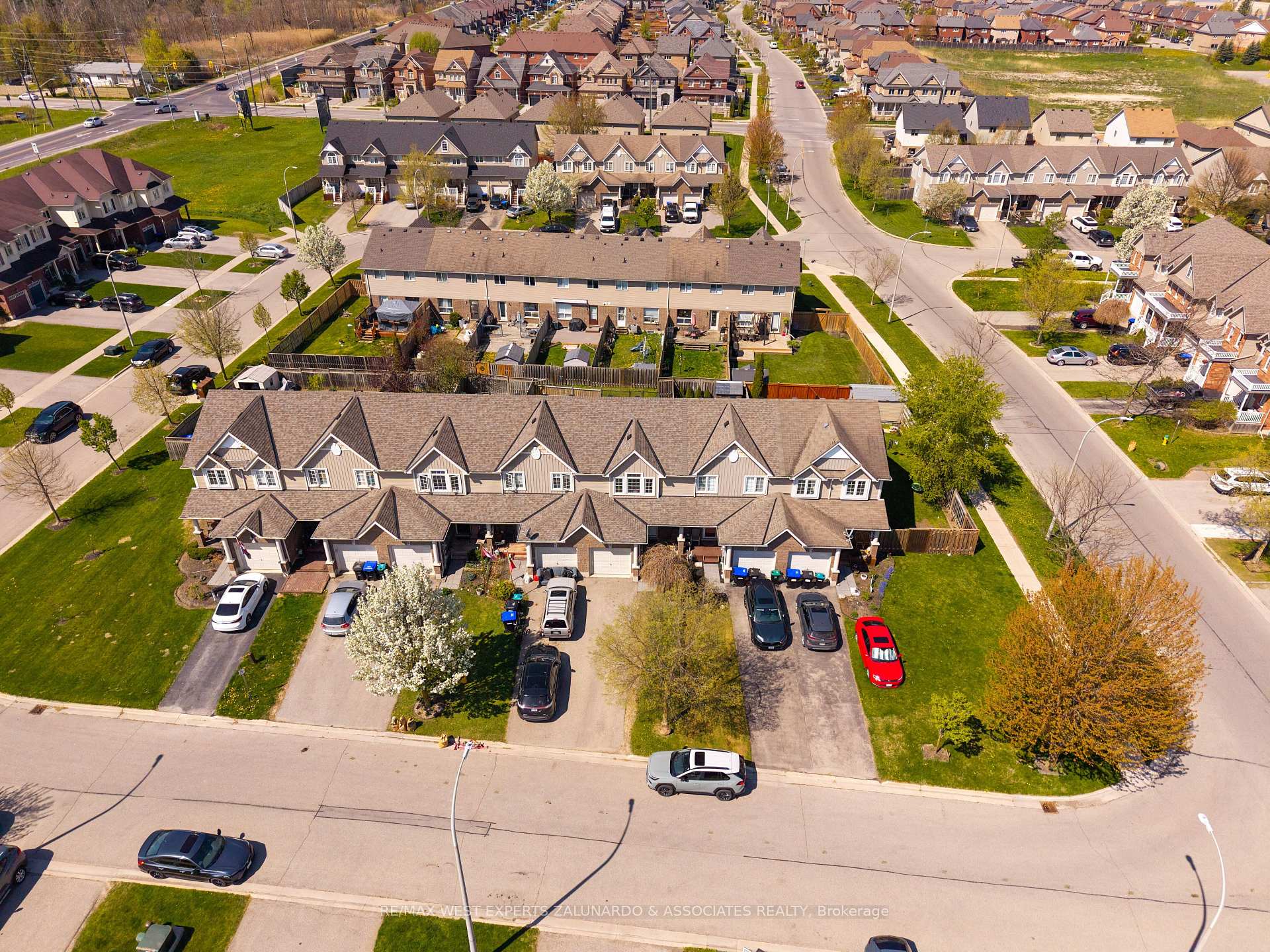 Photo 1 of 70 Ruthven Crescent, New Tecumseth, Alliston — HOMEH