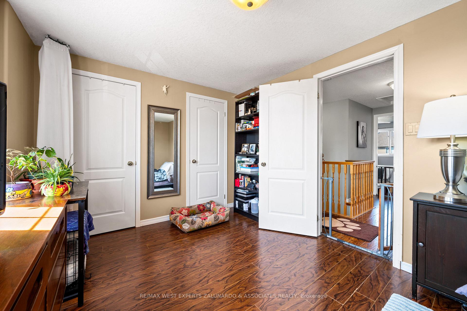 Photo 14 of 70 Ruthven Crescent, New Tecumseth, Alliston — HOMEH