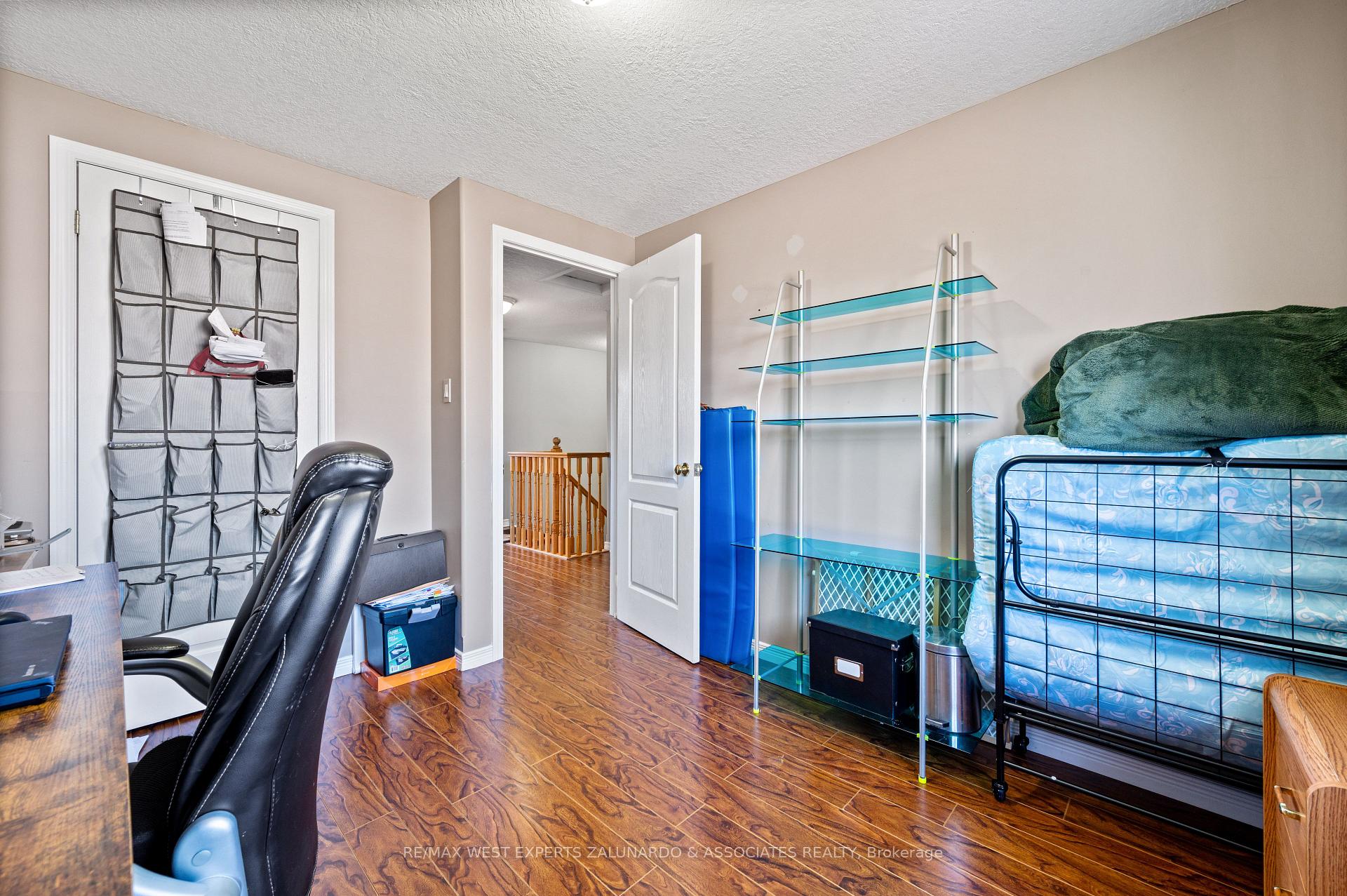 Photo 33 of 70 Ruthven Crescent, New Tecumseth, Alliston — HOMEH