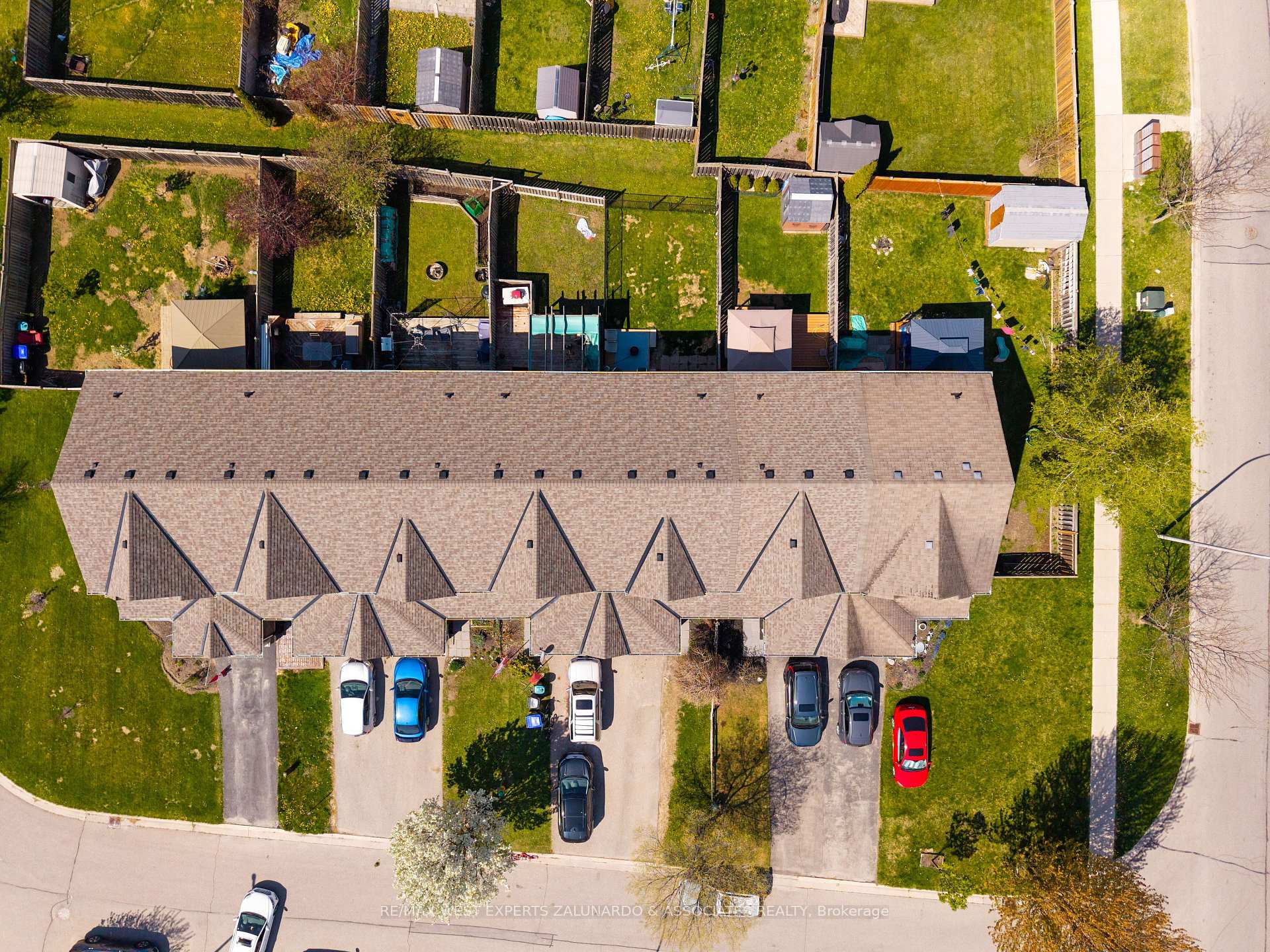 Photo 27 of 70 Ruthven Crescent, New Tecumseth, Alliston — HOMEH