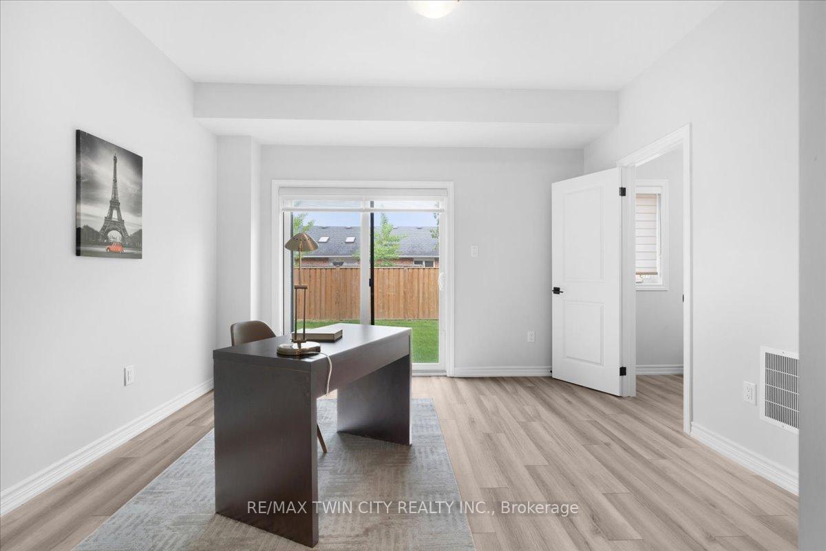 Photo 4 of Unit 5, 187 Wilson Street W, Hamilton, Ancaster — HOMEH