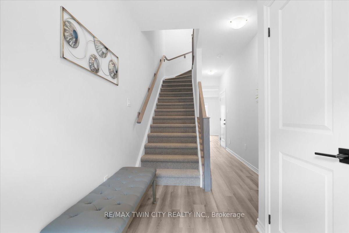 Photo 12 of Unit 5, 187 Wilson Street W, Hamilton, Ancaster — HOMEH