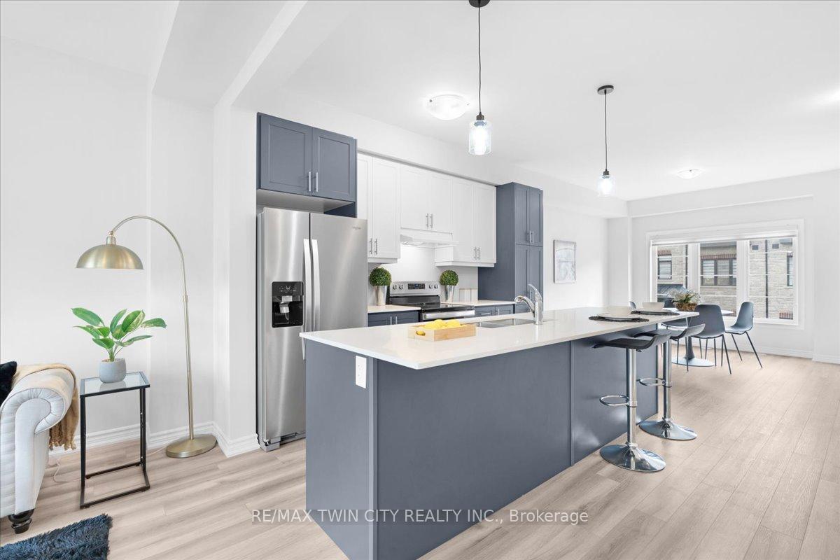 Photo 6 of Unit 5, 187 Wilson Street W, Hamilton, Ancaster — HOMEH