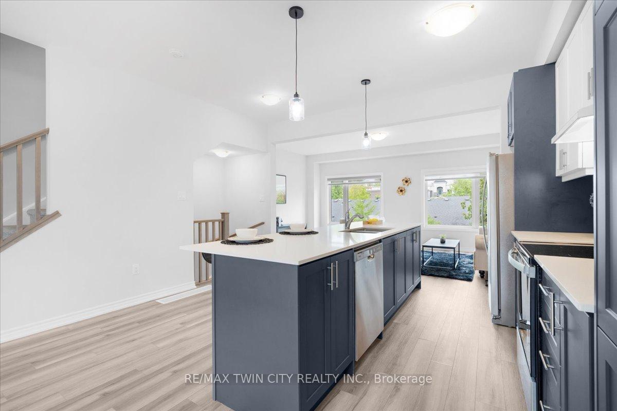 Photo 13 of Unit 5, 187 Wilson Street W, Hamilton, Ancaster — HOMEH