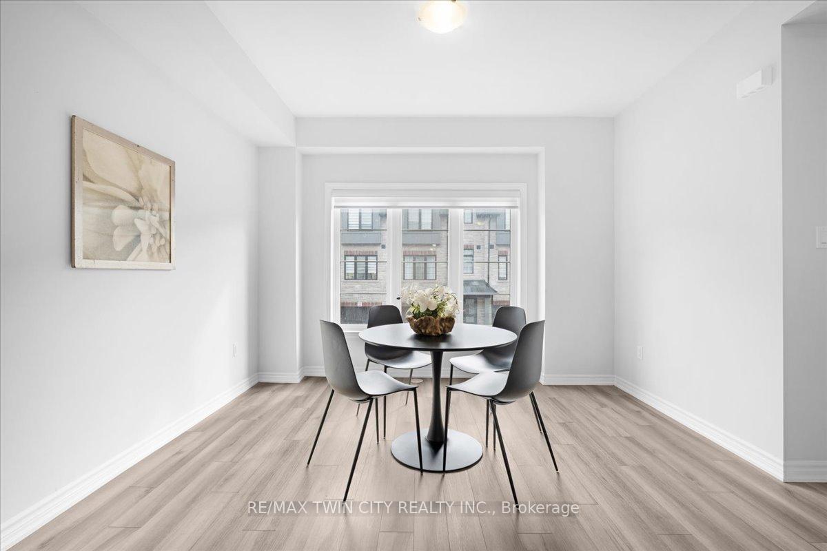 Photo 8 of Unit 5, 187 Wilson Street W, Hamilton, Ancaster — HOMEH